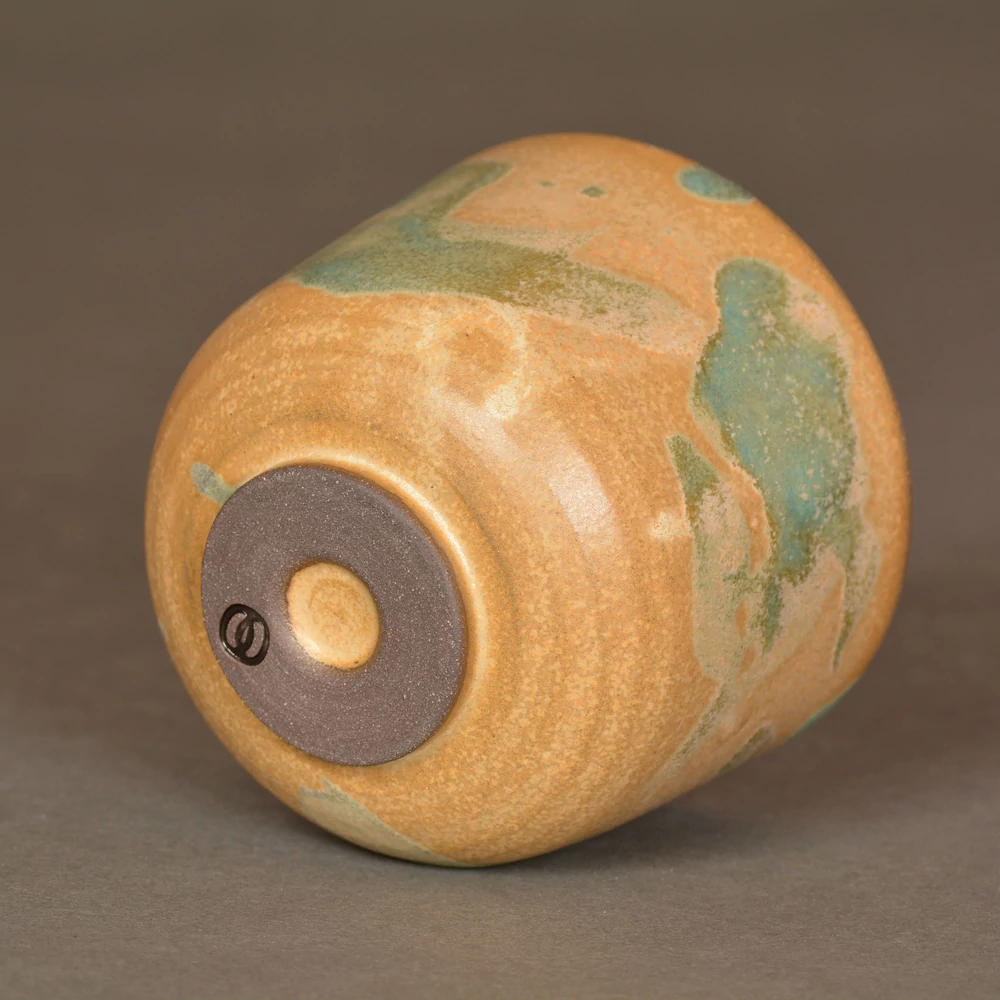 Kép 3/4 - Chawan Aoha japán teáscsésze alulról