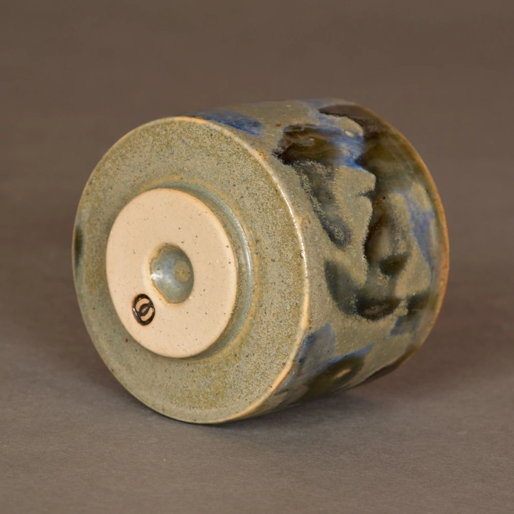 Kép 3/4 - Chawan Sabi japán teáscsésze alulról