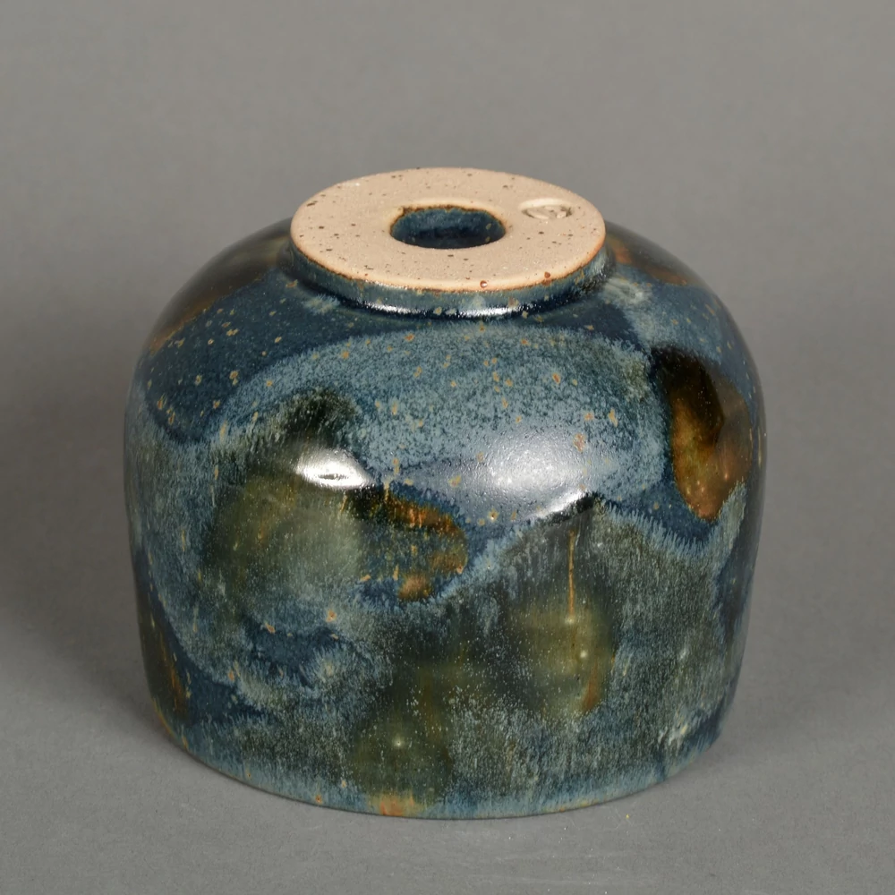 Kép 2/4 - Chawan Yami japán teáscsésze alulról