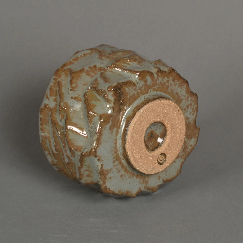 Kép 2/4 - Chawan Tsuchi japán teáscsésze alulról