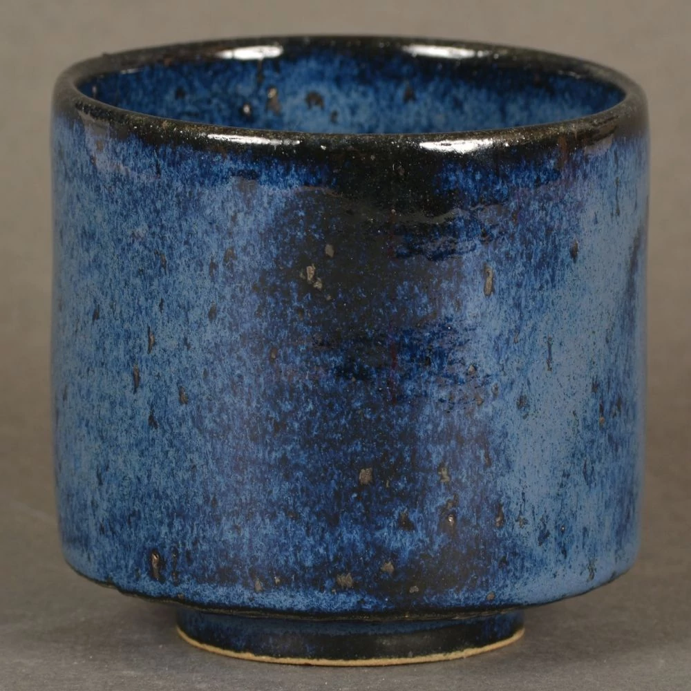 Chawan Dókutsu teáscsésze, díszdobozban is