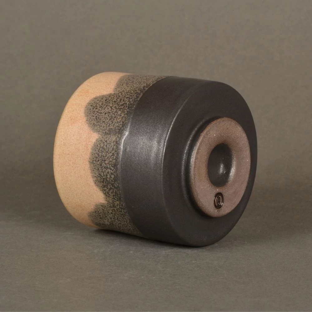 Kép 3/4 - Chawan Hayashi japán teáscsésze alulról
