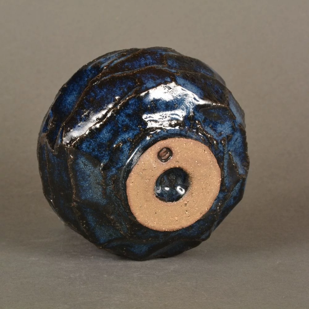 Kép 3/4 - Chawan Chikara, kurinuki japán teáscsésze alulról