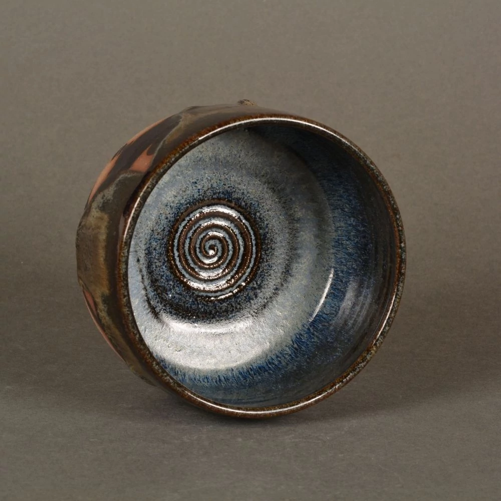Kép 4/4 - Chawan Shizuku japán teáscsésze belseje
