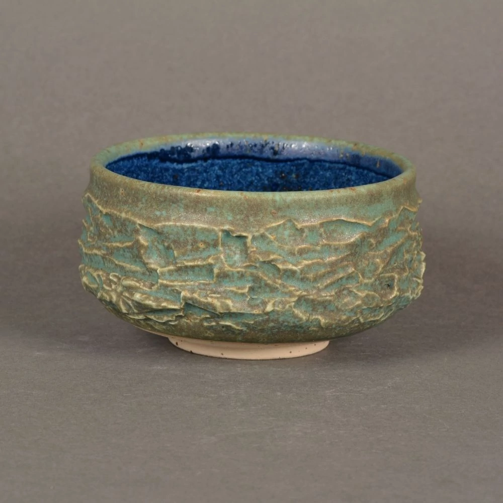 Chawan Iwa 2, kuriniki technikával készült teáscsésze