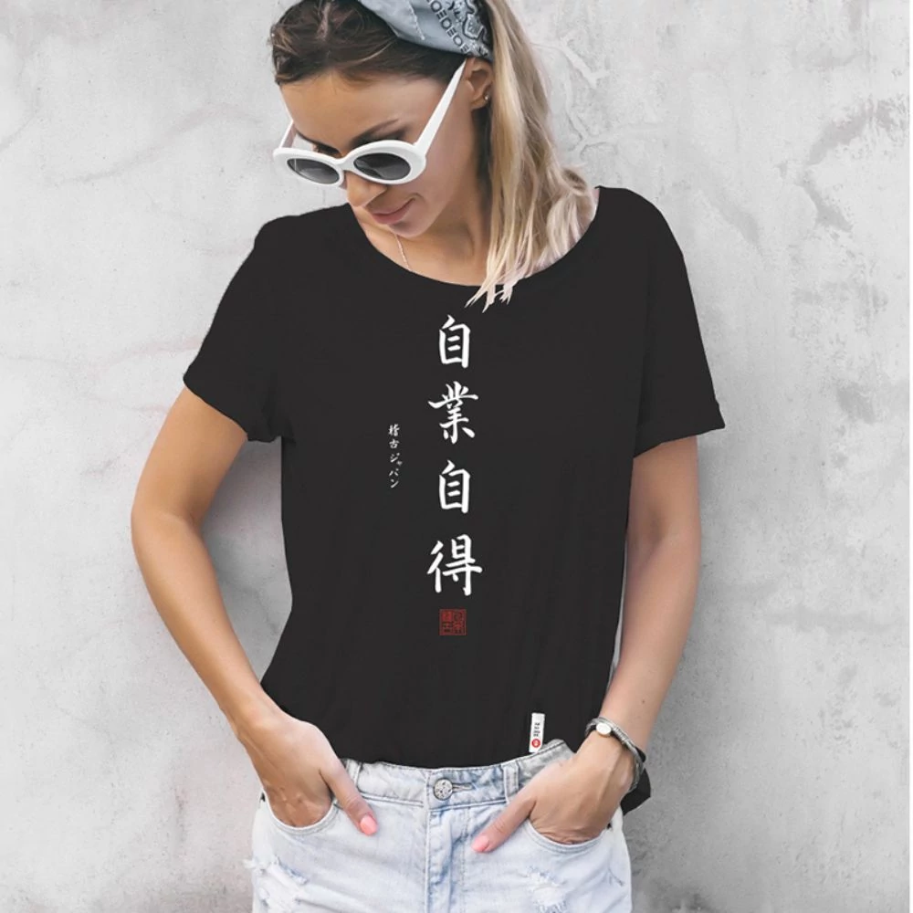 Kép 1/5 - "A szorgalom meghozza gyümölcsét" női kereknyakú póló, japán írásjegyekkel