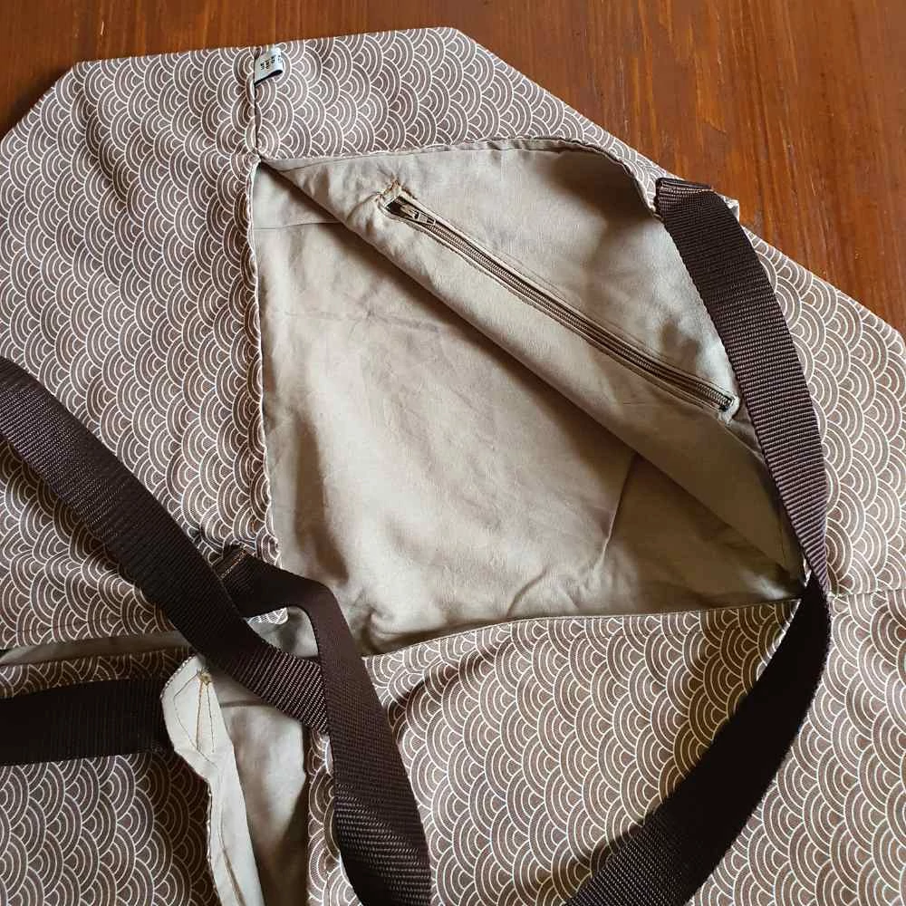 Kép 5/5 - Aranybarna Origami válltáska