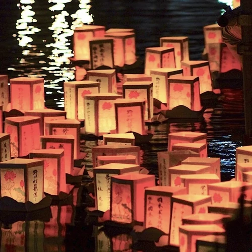 OBON- A JAPÁN HALOTTAK NAPJA